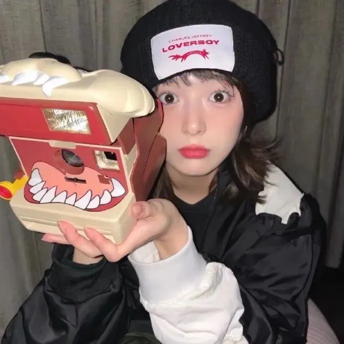 蕾哈娜内衣秀4